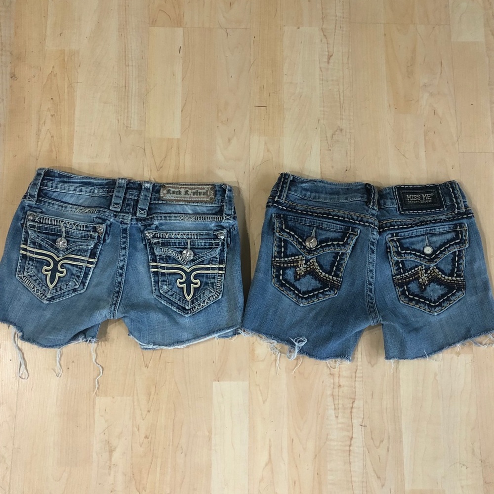 2 pair Miss me 27, Rock Revival 26